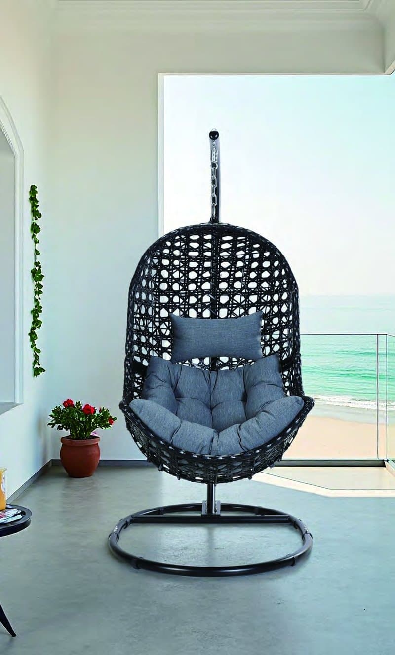 Egg & Accent Chairs
