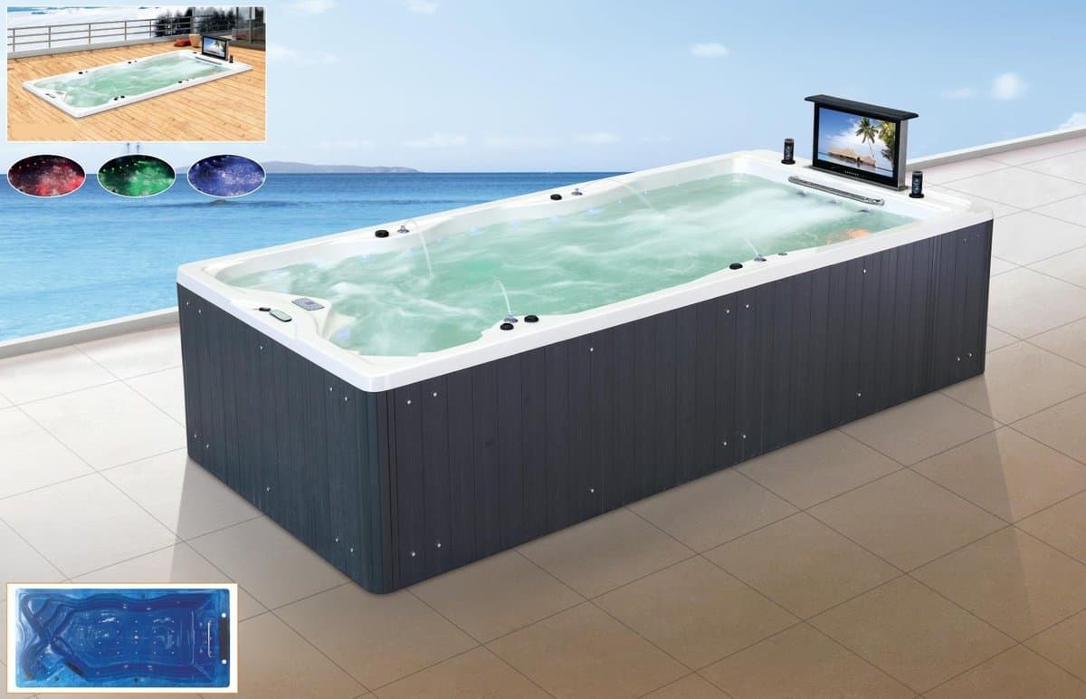 Pool & Spa